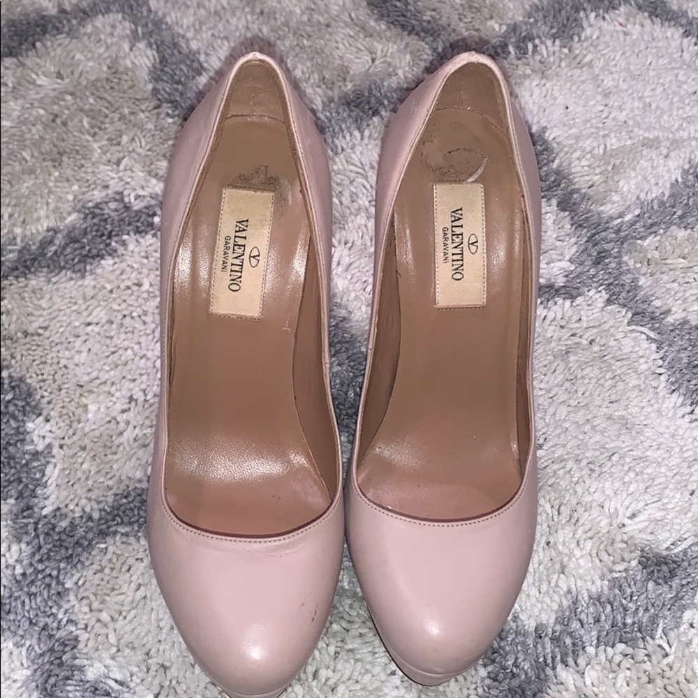 Valentino Garavani Pumps